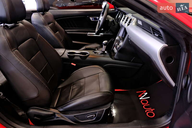 Кабриолет Ford Mustang 2017 в Одессе