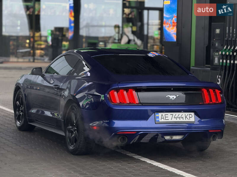 Купе Ford Mustang 2015 в Дніпрі