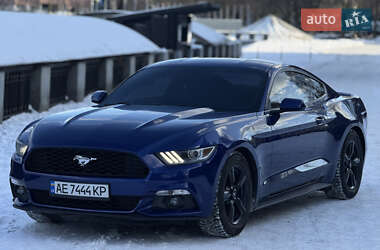 Купе Ford Mustang 2015 в Днепре