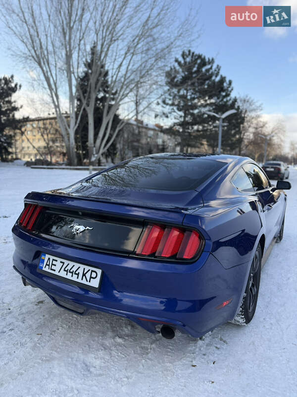 Купе Ford Mustang 2015 в Дніпрі