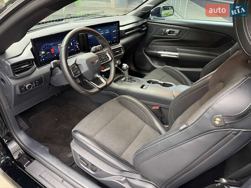 Купе Ford Mustang 2023 в Києві