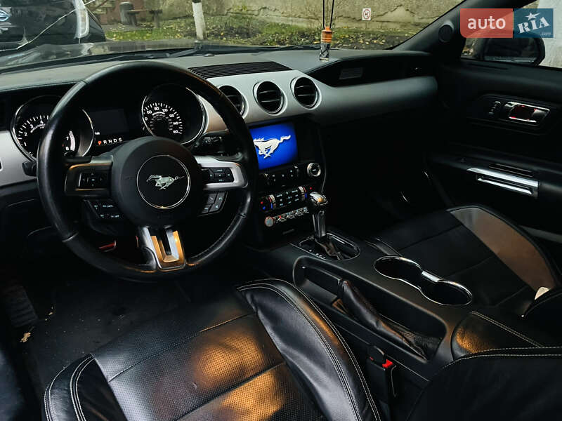 Купе Ford Mustang 2015 в Виннице