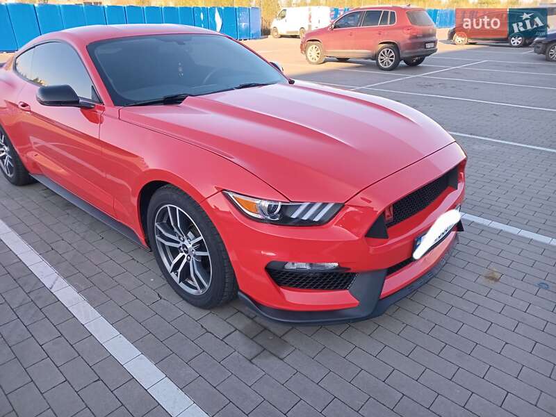 Купе Ford Mustang 2016 в Виннице