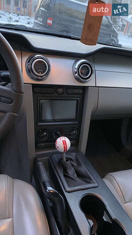 Купе Ford Mustang 2008 в Киеве