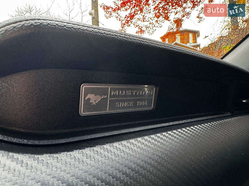 Купе Ford Mustang 2017 в Киеве