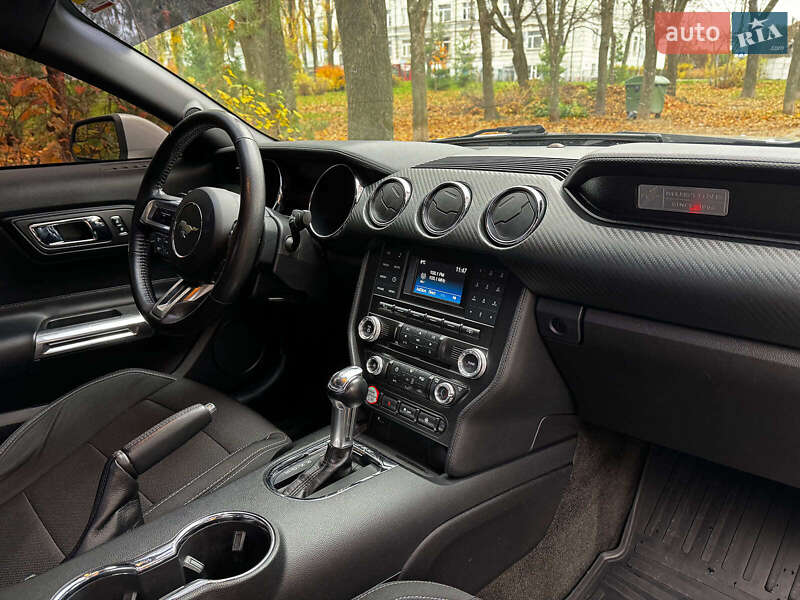 Купе Ford Mustang 2017 в Киеве