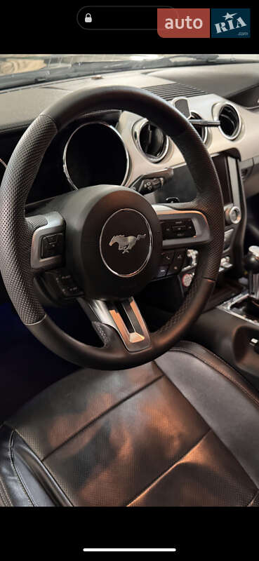 Купе Ford Mustang 2015 в Хотине