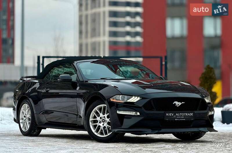 Кабриолет Ford Mustang 2015 в Киеве