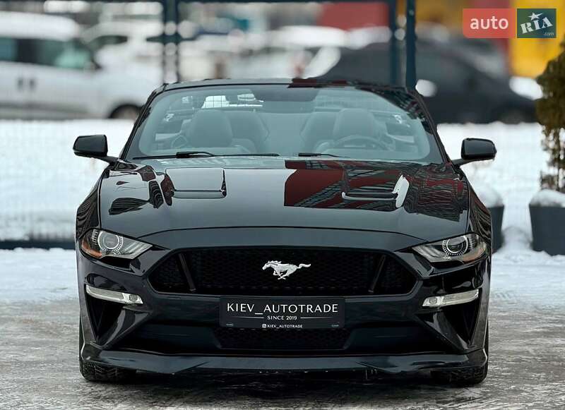Кабриолет Ford Mustang 2015 в Киеве