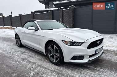 Кабриолет Ford Mustang 2015 в Киеве