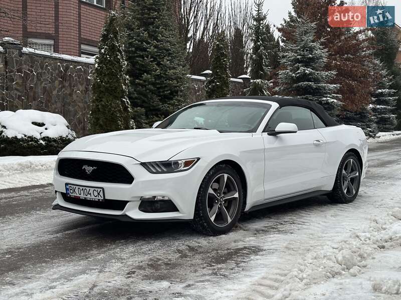Кабріолет Ford Mustang 2015 в Києві фото 20 Кабріолет Ford Mustang 2015 в Києві