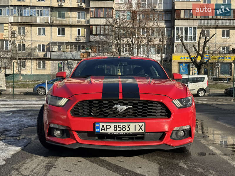 Купе Ford Mustang 2015 в Киеве