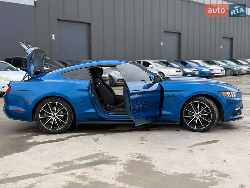 Купе Ford Mustang 2017 в Львові