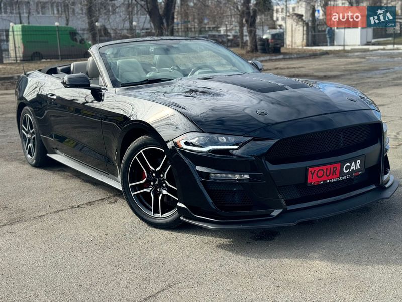 Кабриолет Ford Mustang 2019 в Киеве