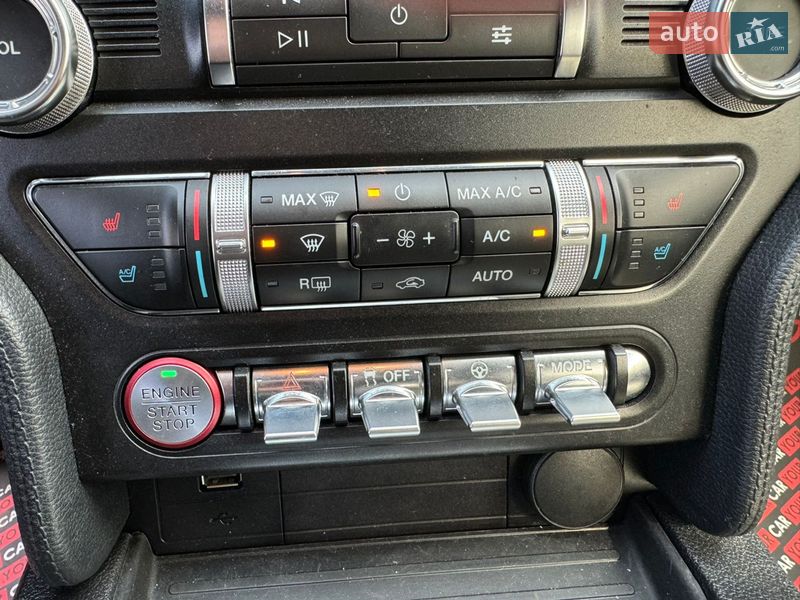 Кабриолет Ford Mustang 2019 в Киеве