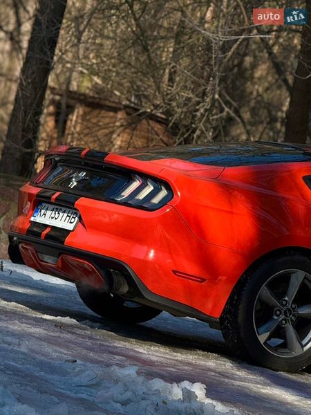 Купе Ford Mustang 2016 в Києві