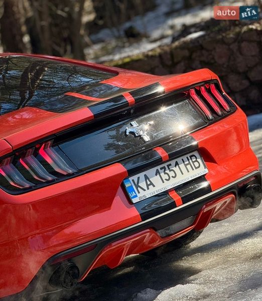 Купе Ford Mustang 2016 в Києві