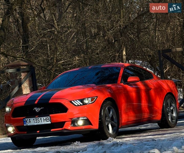 Купе Ford Mustang 2016 в Києві