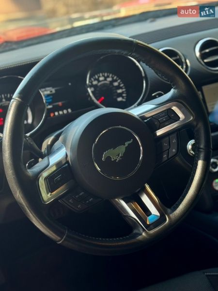 Купе Ford Mustang 2016 в Києві