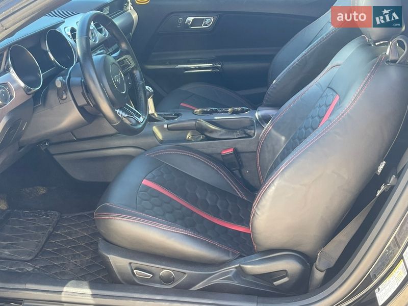 Купе Ford Mustang 2015 в Києві