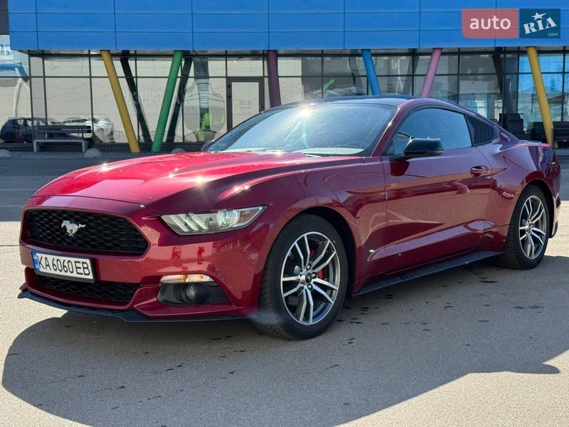 Купе Ford Mustang 2015 в Києві