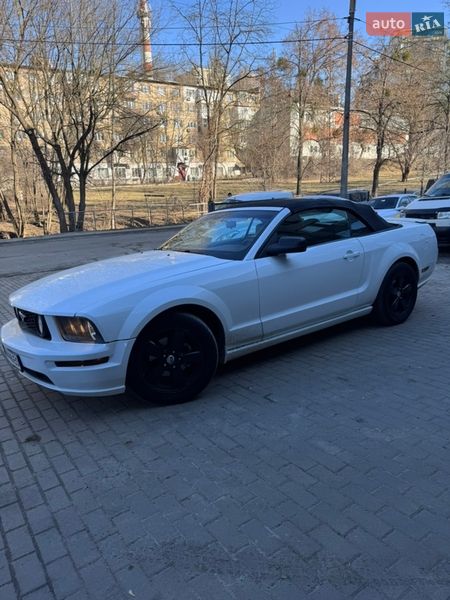 Кабриолет Ford Mustang 2008 в Киеве