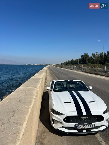 Кабриолет Ford Mustang 2018 в Львове