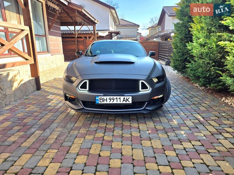 Купе Ford Mustang 2015 в Одесі