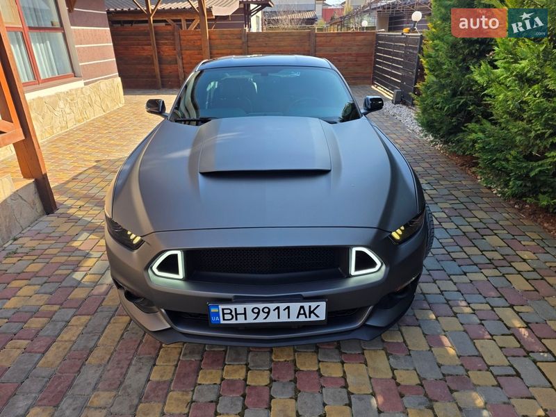 Купе Ford Mustang 2015 в Одесі