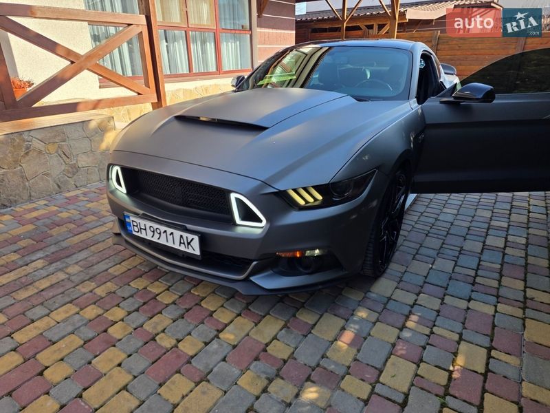 Купе Ford Mustang 2015 в Одесі