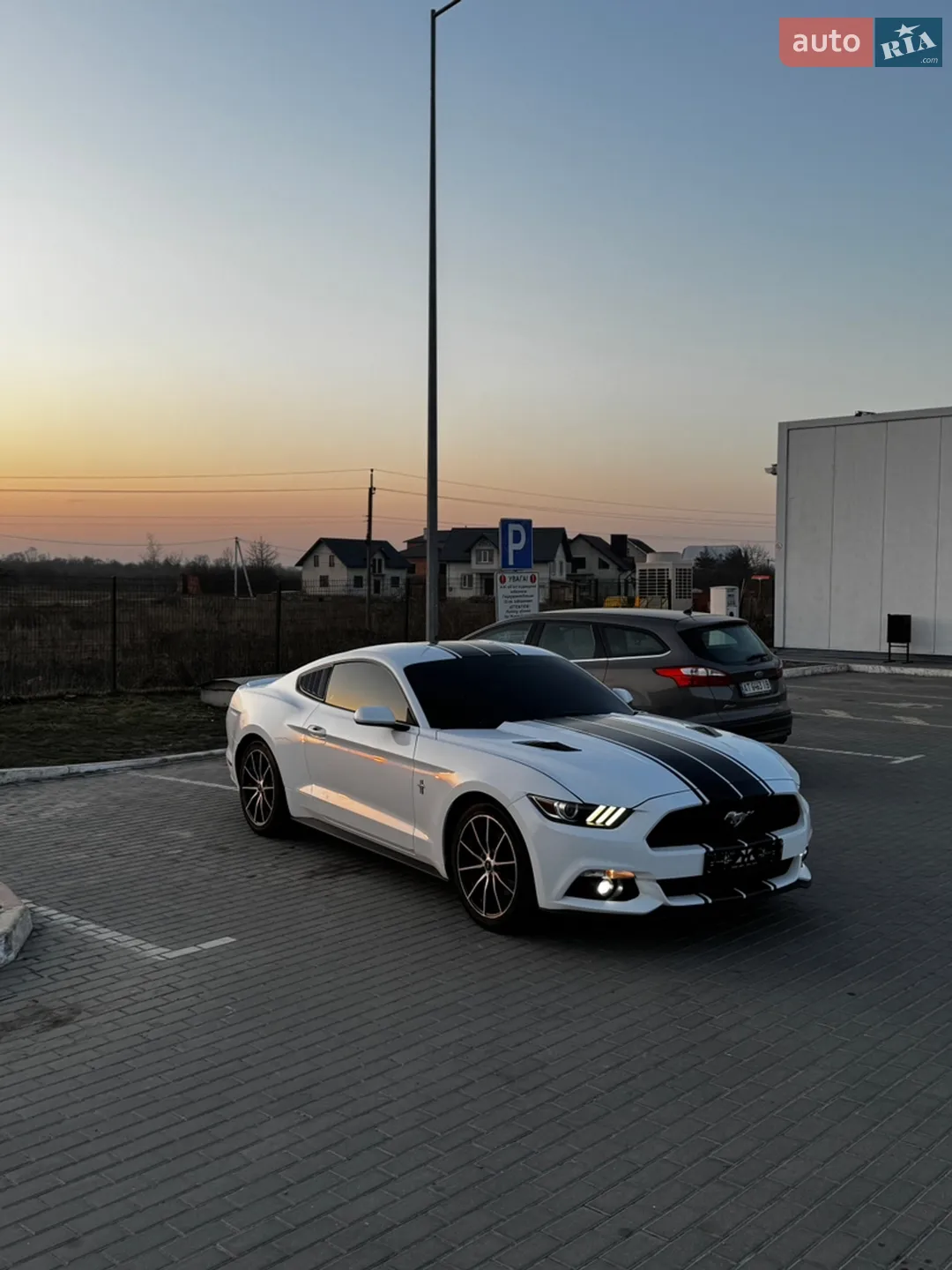 2015 Ford Mustang - мініатюра 9