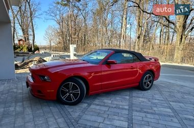 Кабриолет Ford Mustang 2012 в Киеве