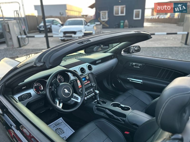 Кабріолет Ford Mustang 2015 в Мукачевому