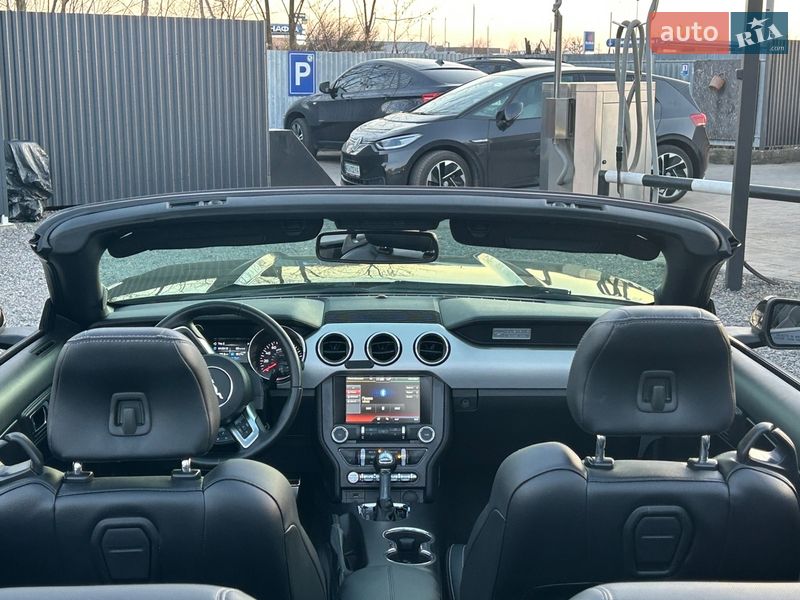 Кабріолет Ford Mustang 2015 в Мукачевому