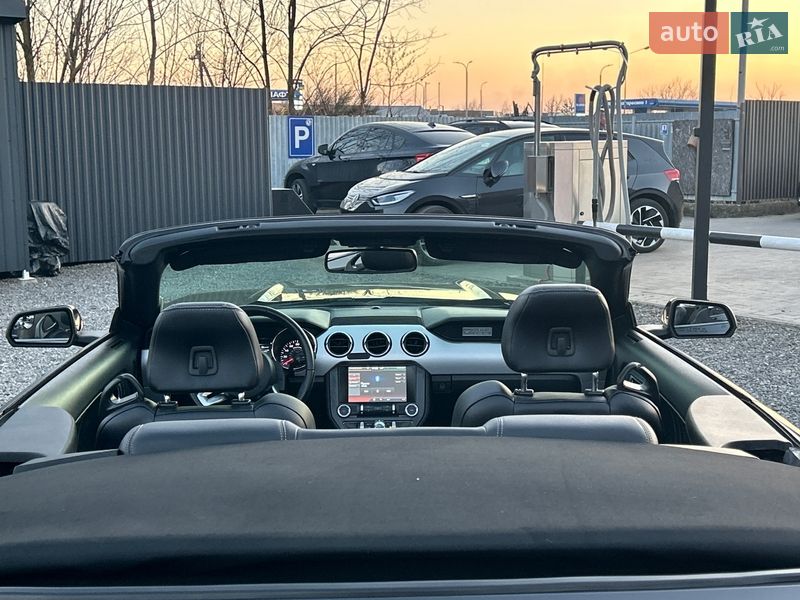 Кабріолет Ford Mustang 2015 в Мукачевому