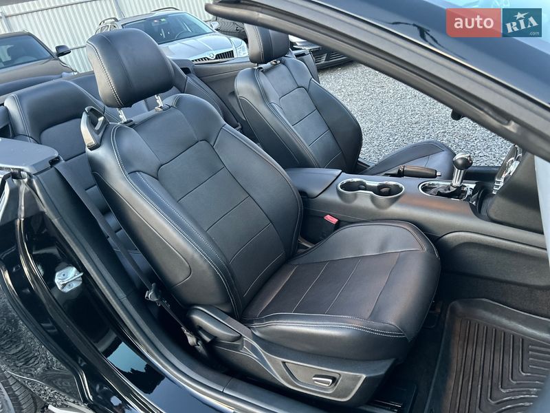 Кабріолет Ford Mustang 2015 в Мукачевому