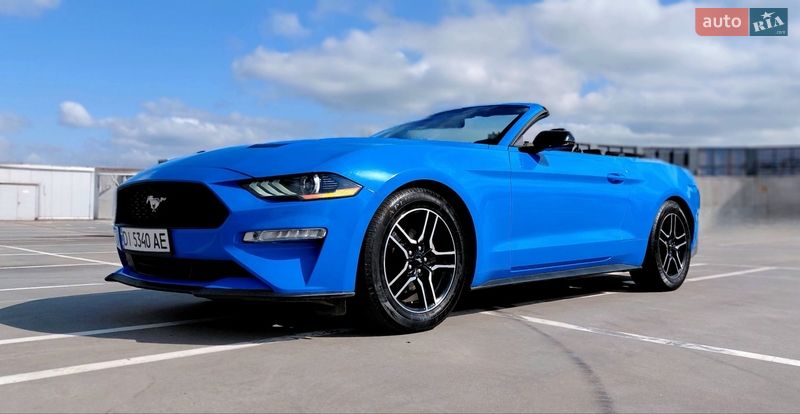 Кабриолет Ford Mustang 2018 в Киеве