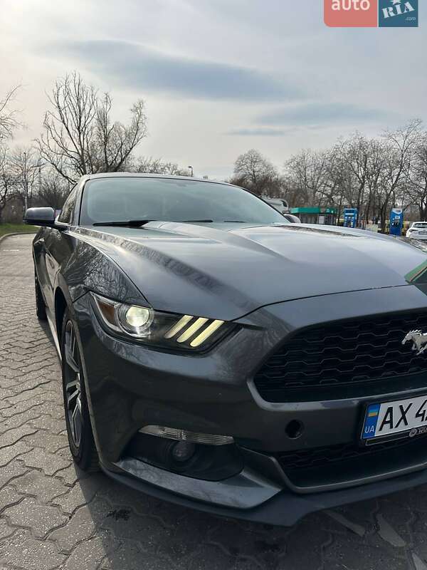 Купе Ford Mustang 2014 в Ужгороде
