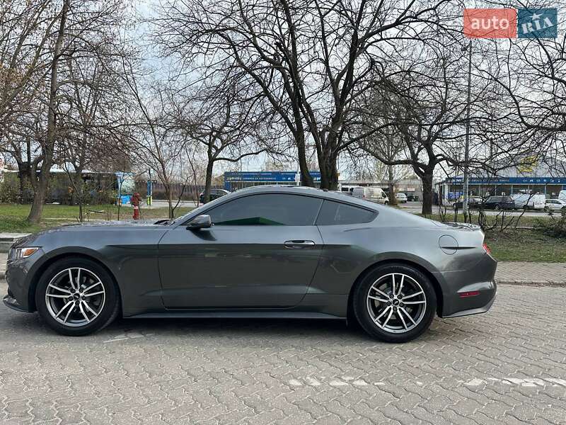 Купе Ford Mustang 2014 в Ужгороде