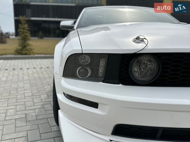 Кабріолет Ford Mustang 2006 в Чернівцях фото 5 Кабріолет Ford Mustang 2006 в Чернівцях