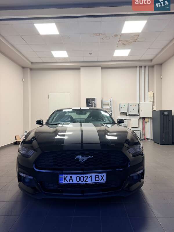 Купе Ford Mustang 2017 в Киеве фото Купе Ford Mustang 2017 в Киеве