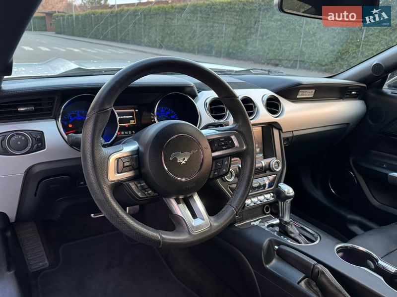 Купе Ford Mustang 2015 в Киеве фото 9 Купе Ford Mustang 2015 в Киеве