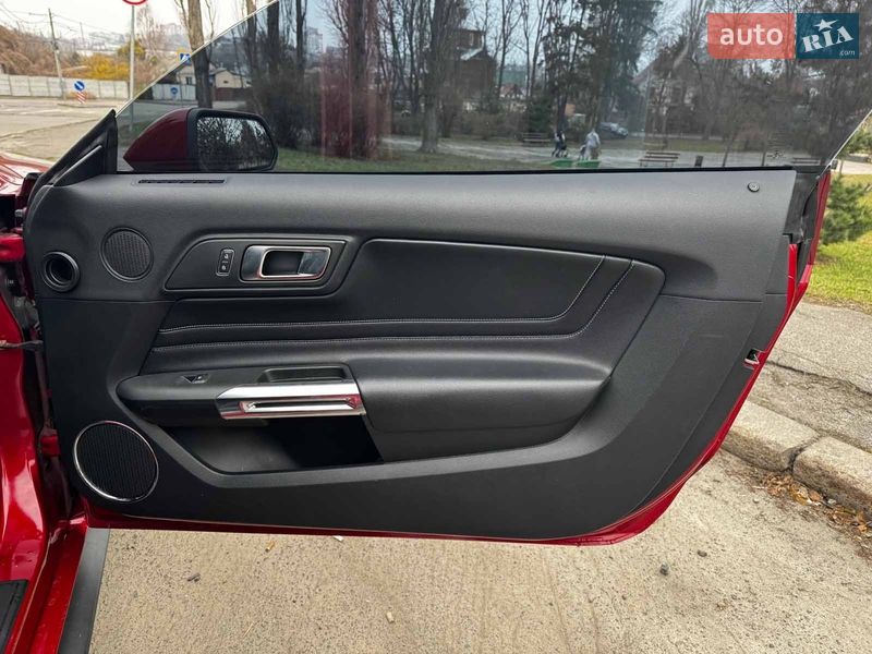 Купе Ford Mustang 2020 в Киеве фото 28 Купе Ford Mustang 2020 в Киеве