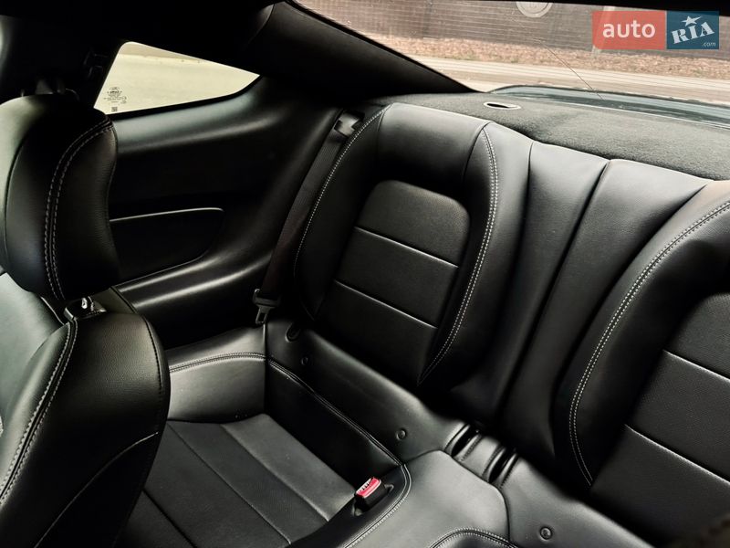 Купе Ford Mustang 2016 в Львові