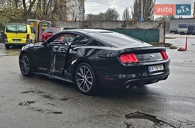 Купе Ford Mustang 2015 в Киеве
