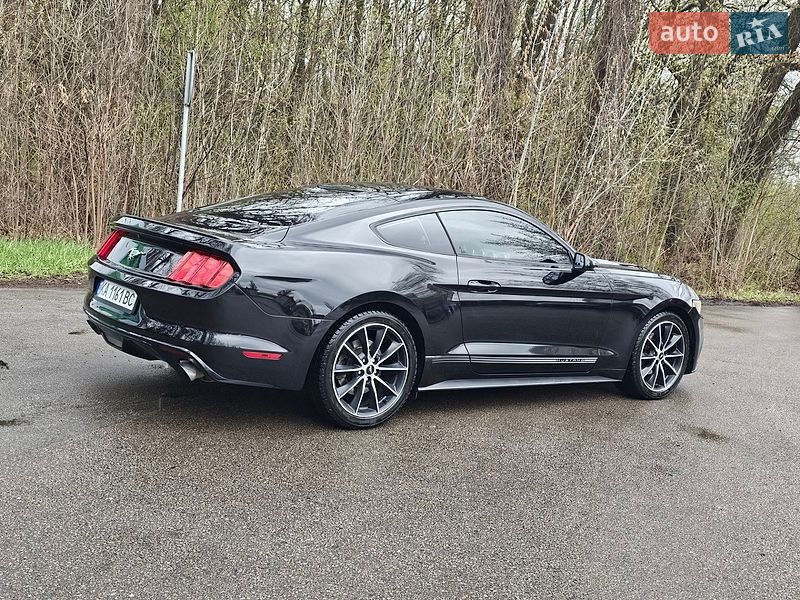 Купе Ford Mustang 2015 в Киеве