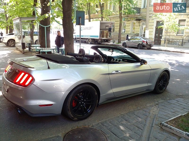 Кабріолет Ford Mustang 2015 в Одесі