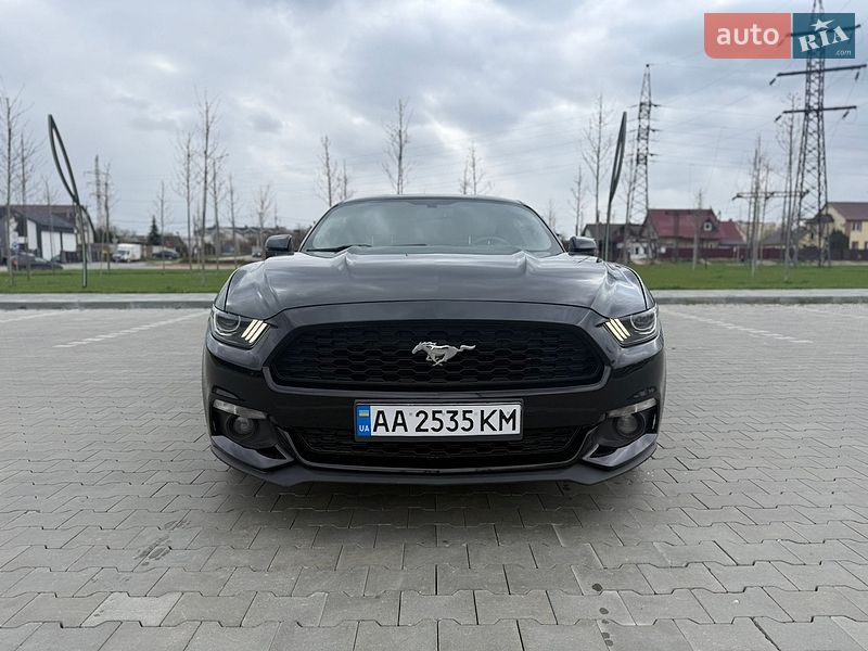 Купе Ford Mustang 2015 в Ирпене