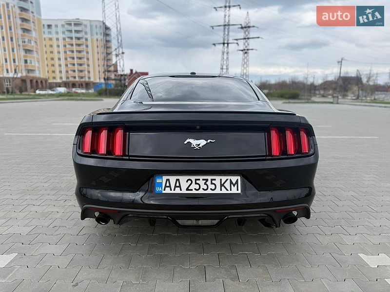 Купе Ford Mustang 2015 в Ирпене