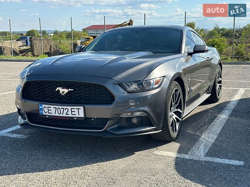 Купе Ford Mustang 2015 в Чернівцях